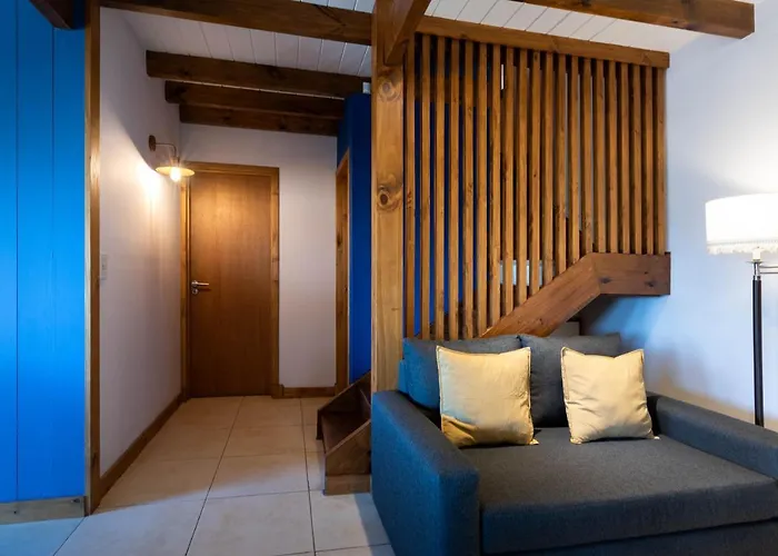 Oliver Mountain Home Blue