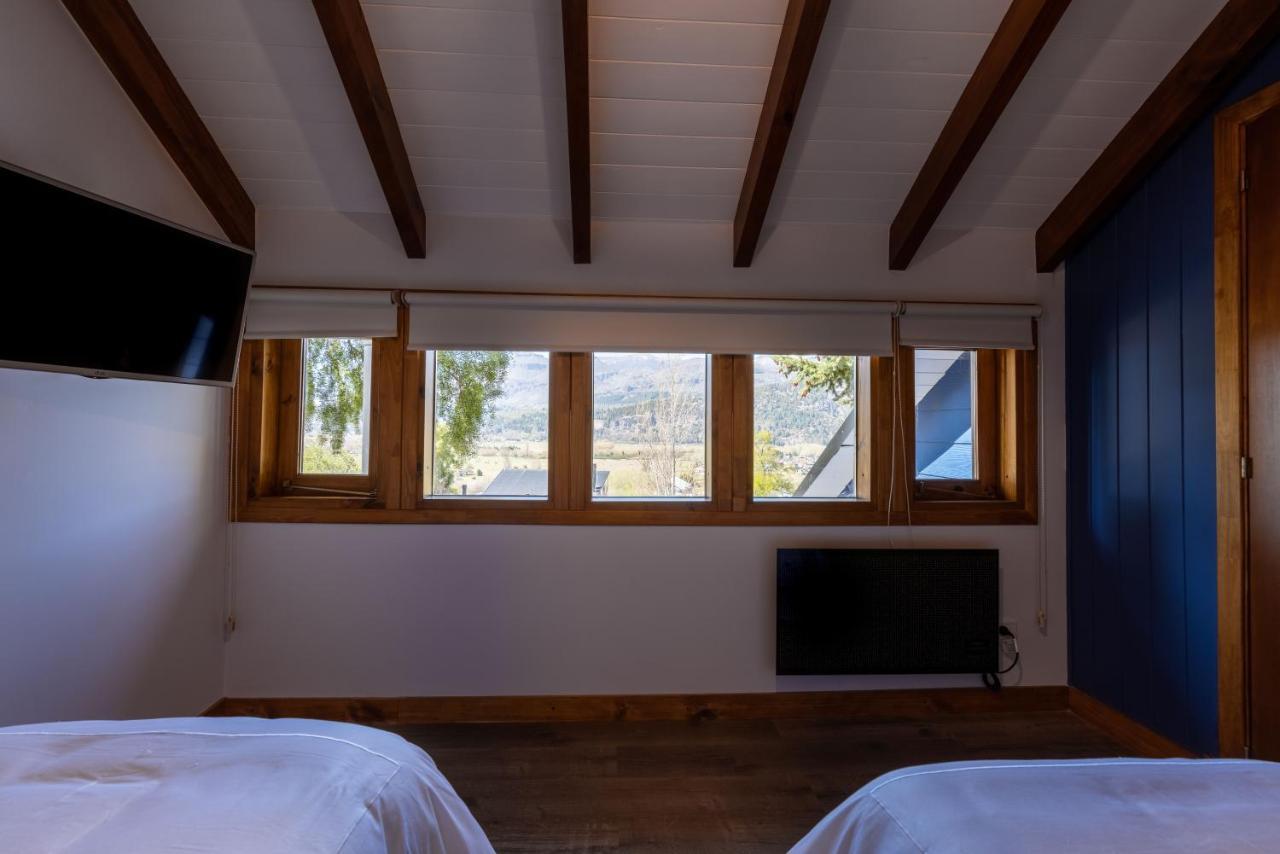 Oliver Mountain Blue Chalet San Martín de los Andes